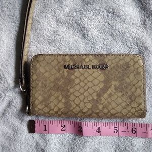 Michael Kors wristlet